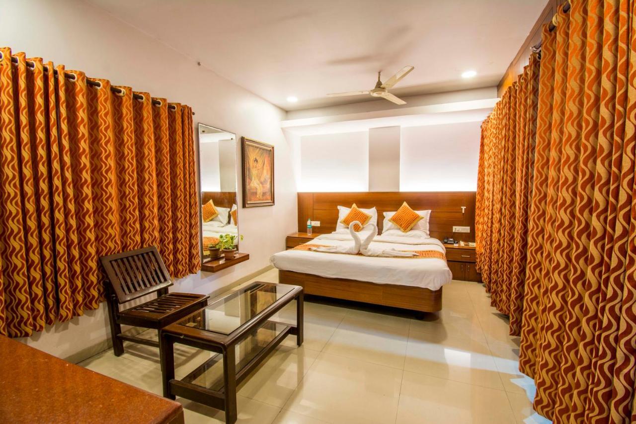 Hotel Chandra'S Visakhapatnam Luaran gambar